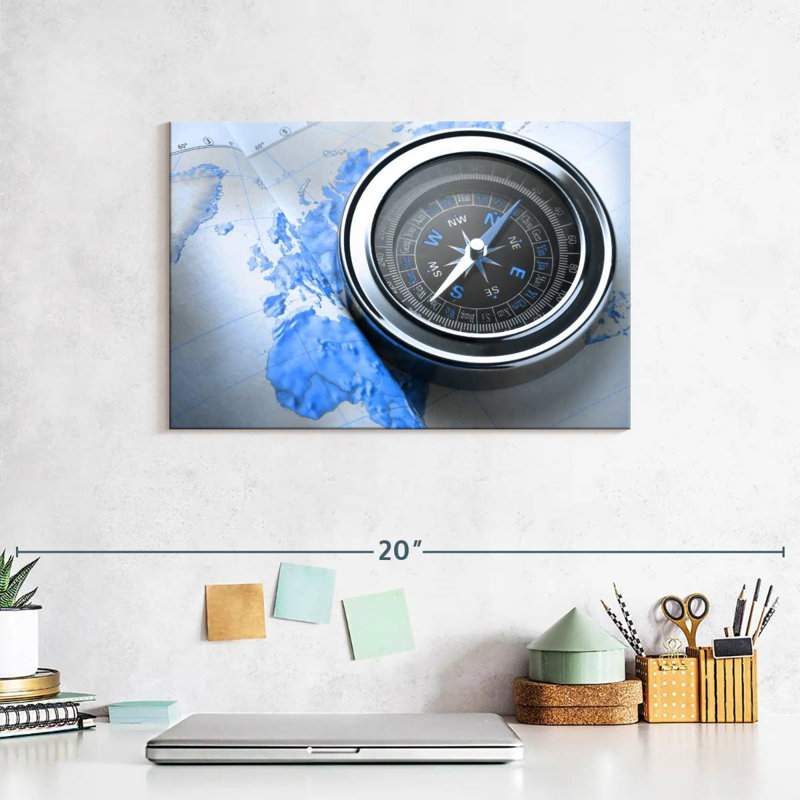 Aletra Modern Compass, 8" H x 12" W