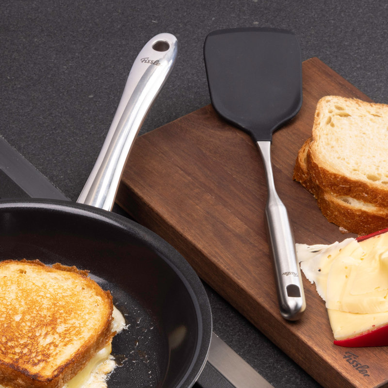 Spatule en silicone Wok de Fissler Essential, spatule antiadhésive résistante à la chaleur pour sauté et woks, poignée ergonomique en acier inoxydable 18/10