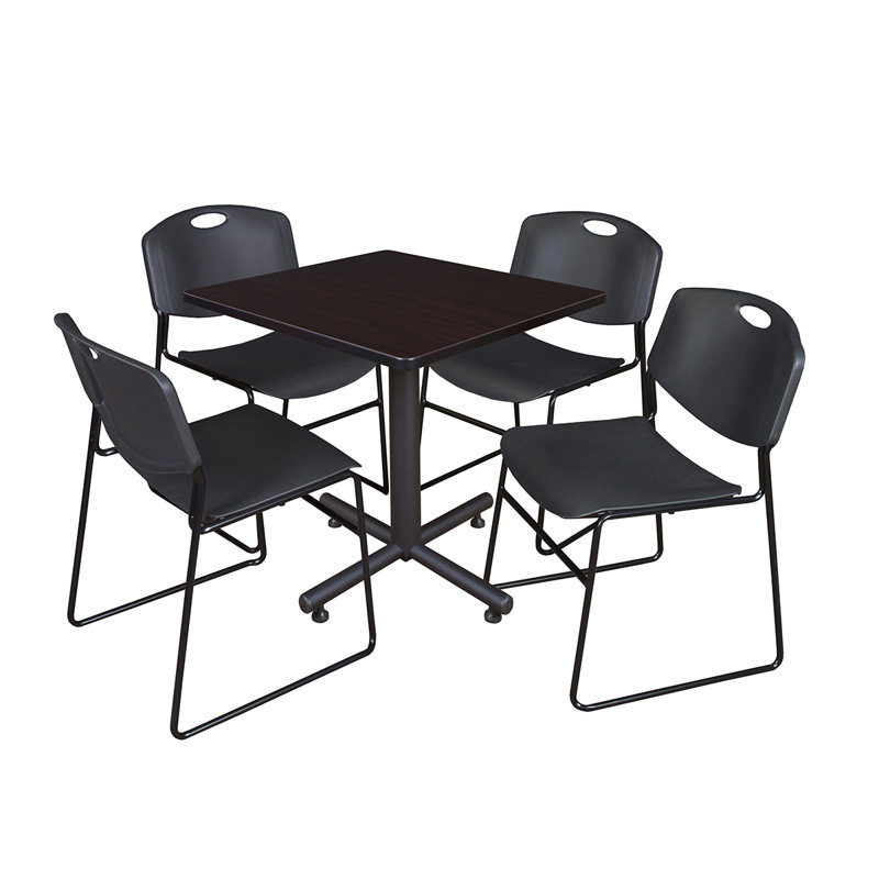Table de salle de repos carrée Nicklas, 4 chaises empilables Zeng, Érable, Noir