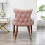 Luxueux fauteuil d'appoint à garniture cloutée en velours avec capitonnage à boutons, pour ajouter de la sophistication à tout espace intérieur.-331427145