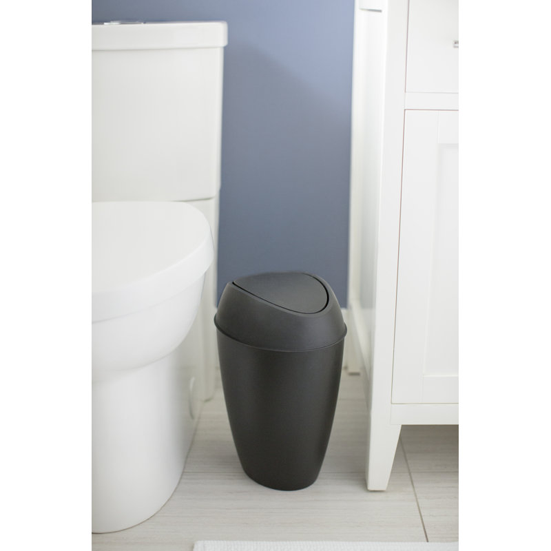 Poubelle pivotante en plastique 2,2 gallons Twirla, Noir