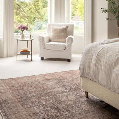Tavian Vintage Look Cotton Machine Tufted Area Rug