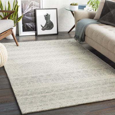 Kizzie Hand Tufted Wool Southwestern Indoor Rug