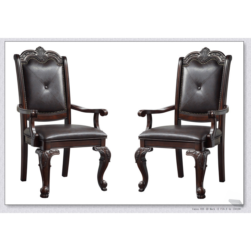 Ensemble de fauteuils 2 pièces avec revêtement en similicuir luxueux et cadres en bois massif magnifiquement détaillés pour une salle à manger élégante