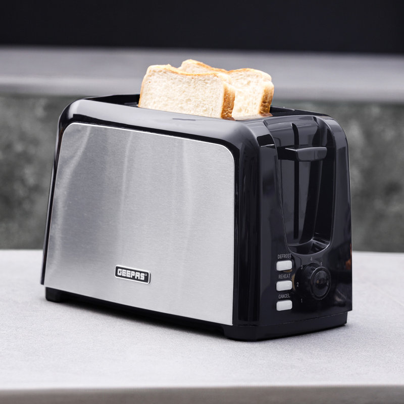Geepas 2 Slice Bread Toaster & 1.7L Illuminating Electric Kettle Combo