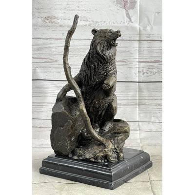 Figurine abneer grand ours debout sur une falaise