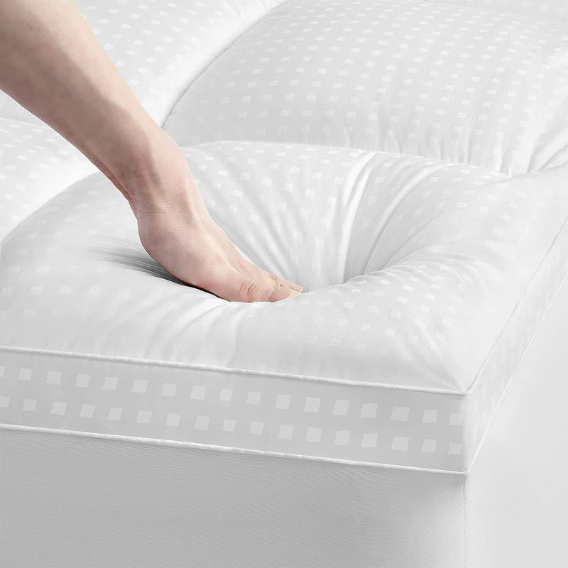 Surmatelas en duvet synthétique 2 po, Simple