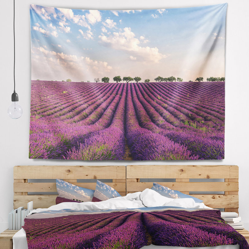 Tapisserie champ de lavande brillant en Provence, H 68 po x l 80 po