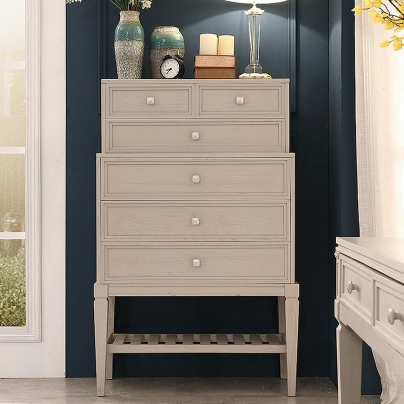 Armoire d'appoint en bois massif gris clair