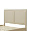 Grand lit plateforme en bois massif avec rotin