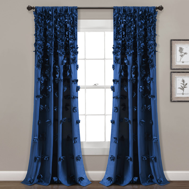 Panneau de rideau simple semi-diaphane à motif floral avec passe-tringle Riley, Ivoire, L 54 po x L 84 po