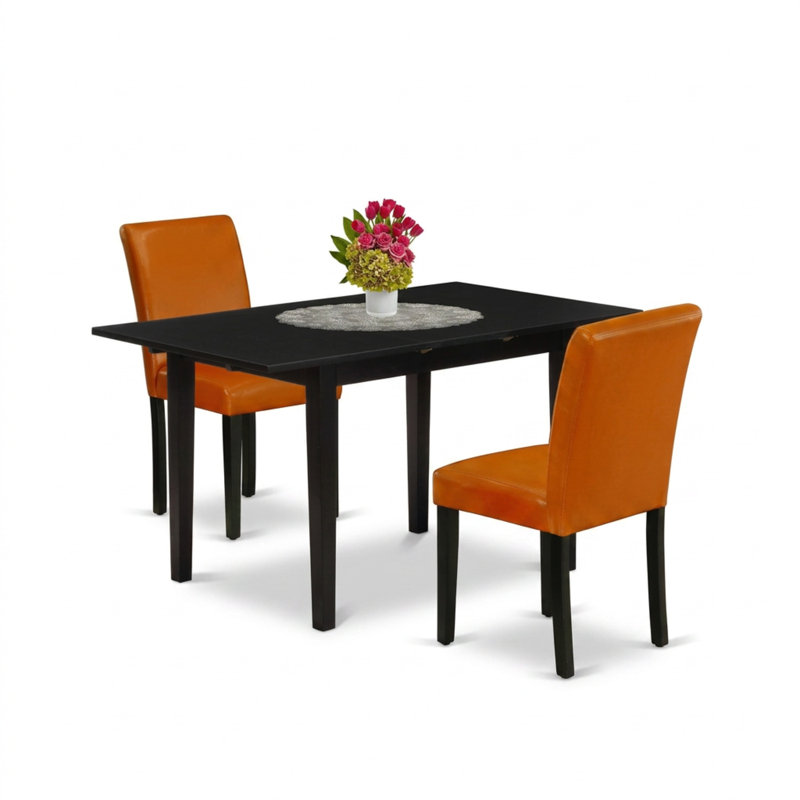 Ensemble de salle à manger rectangulaire 3 pièces en hévéa noir avec rallonge papillon et 2 chaises Parsons en cuir PU couleur haricot.