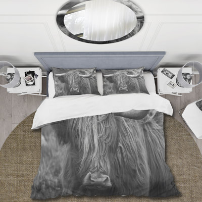 Scottish Cow On Moorland I - Farmhouse Duvet Cover Set - Microfiber Polyester