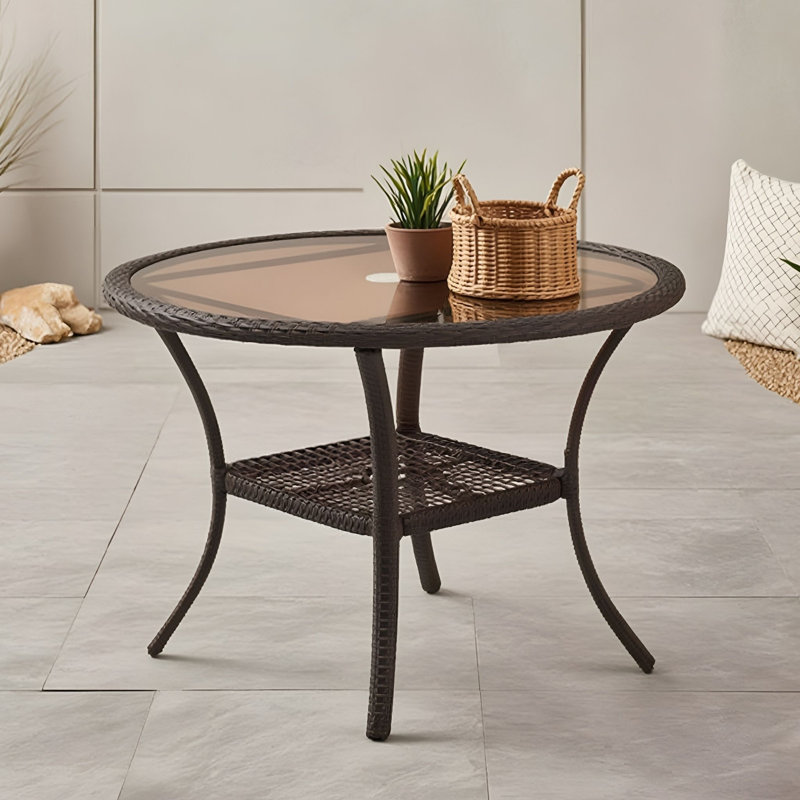 Table de salle à manger extérieure en rotin avec plateau en verre trempé