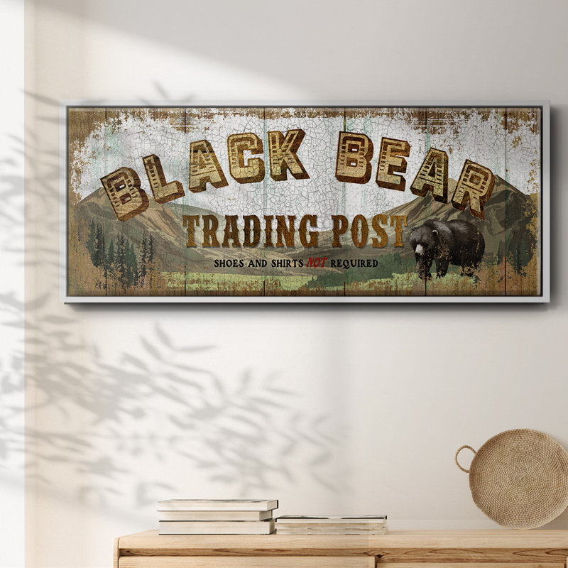 Black Bear Trading Post - Toile encadrée, H 20 po x l 50 po