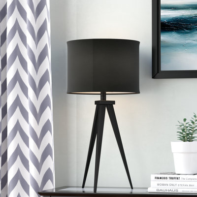 Lampe de table trépied noire 28 po Cas