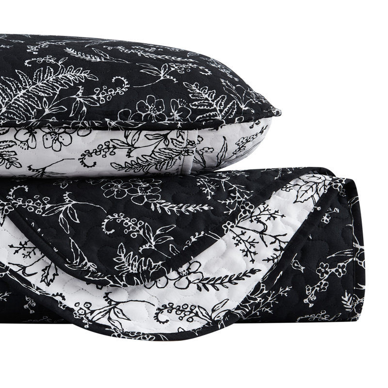 Winter Brush Black Twin Microfiber Reversible Quilt Set