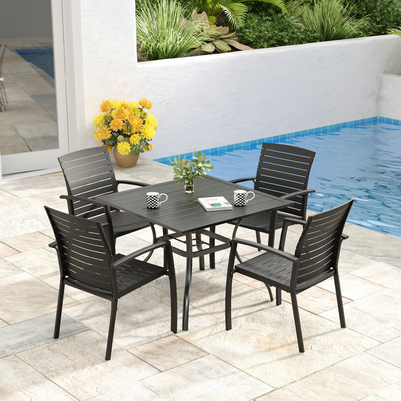 Ensemble repas carré avec 4 chaises à cadre en aluminium
