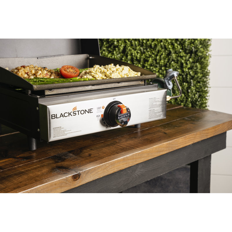Blackstone 17" Griddle with Hood
