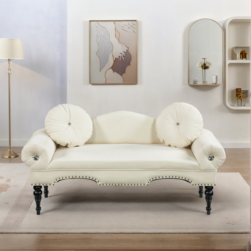 Causeuse l 53,8 po avec garniture cloutée, Beige