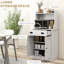 Armoire de cuisine blanche avec tablettes réglables et tablettes de rangement modernes