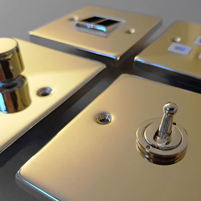 Polished Brass 2 Gang 13A 1 USB Twin Double Switched Plug Socket