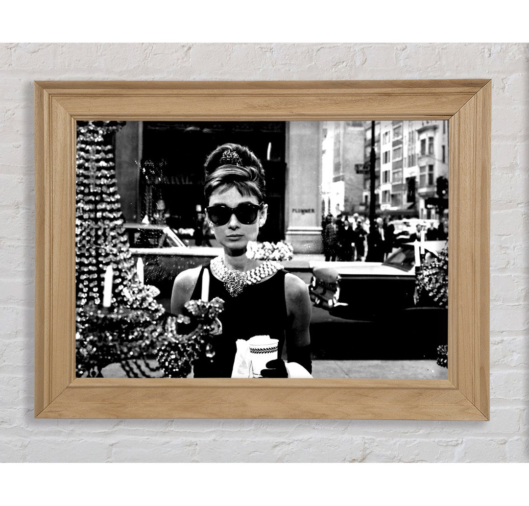 Audrey Hepburn Sonnenbrille - Einzelner Bilderrahmen Kunstdrucke