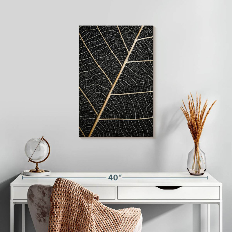 Harnek Leaf Veins, 24" H x 16" W