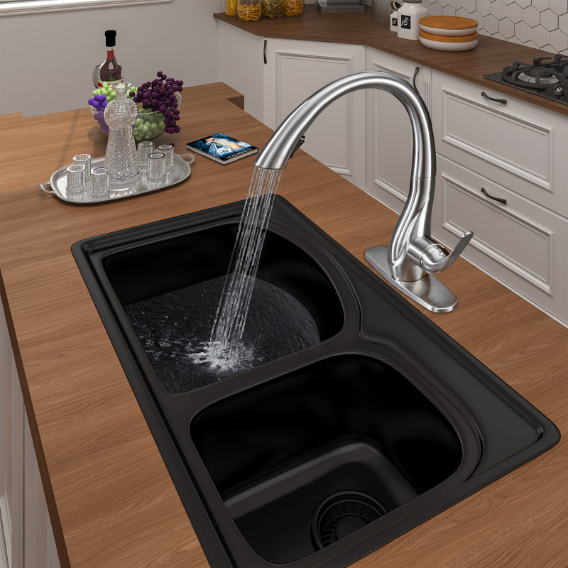 Robinet de cuisine rétractable à poignée simple avec accessoires, Nickel brossé