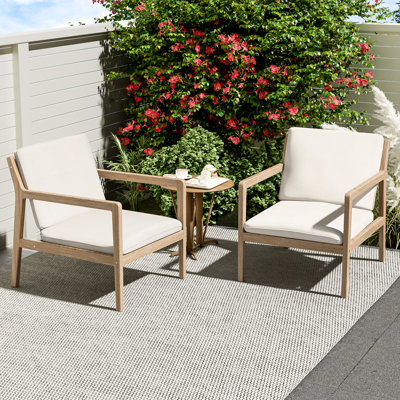 Ensemble de conversation d'extérieur en bois avec 2 chaises de club de patio contemporaines avec coussins d'eau et conception de 2 lattes de style pour le jardin