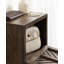 Table d'appoint en bois-1686502400