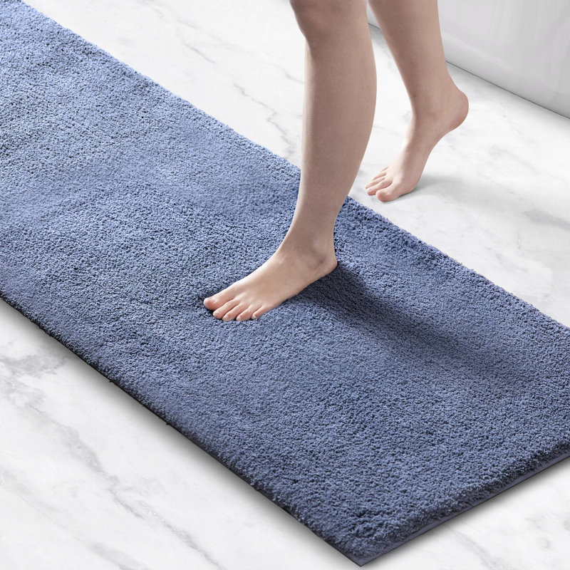 Tapis pour salle de bain Marshmallow, L 72 po x l 24 po, Marine