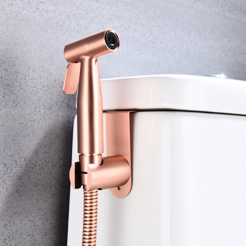 Handheld Toilet Bidet In Rose Gold Metal, Ensures Efficient Hygiene With Variable Spray And Rust Protection - Provides Hygienic Cleaning Adjustable Function