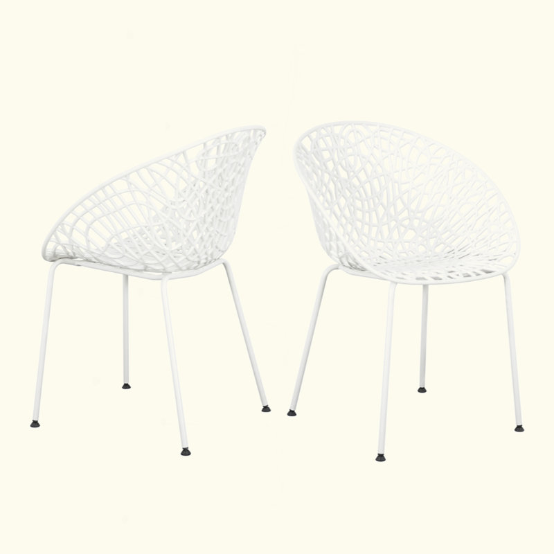 Élégant ensemble de chaises de salle à manger d'extérieur résistant aux intempéries, parfait pour améliorer le confort et la durabilité des espaces de jardin