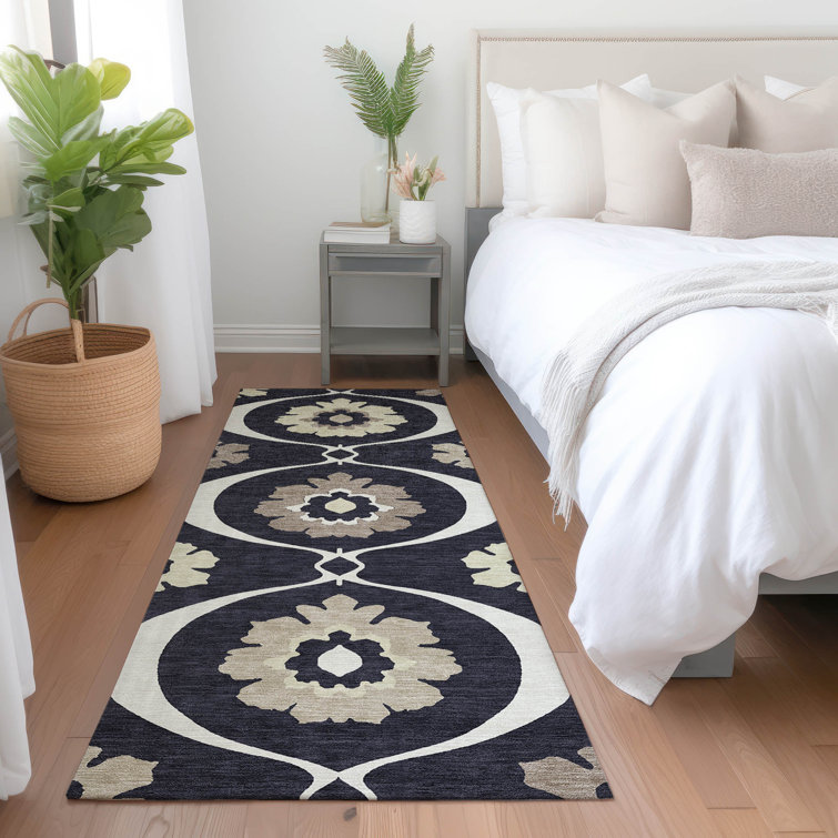  Malchow Area Rug