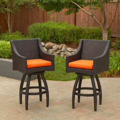 Tabouret de bar 30 po avec housses de coussin Sunbrella Fionnula