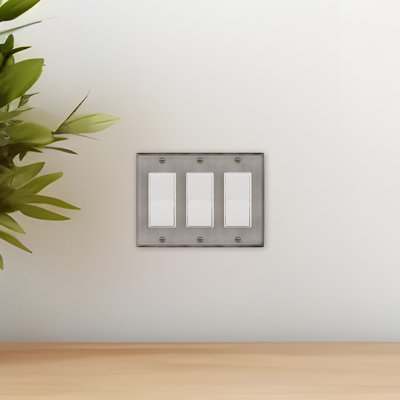 New York 3-Gang Rocker Wall Plate