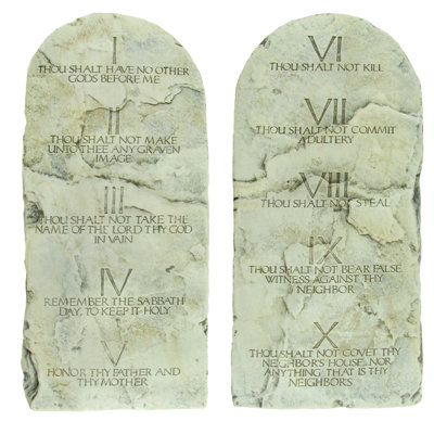 Traditional Wall Decor on Ceramic