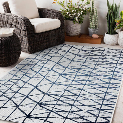 Lorrine Indoor / Outdoor Area Rug
