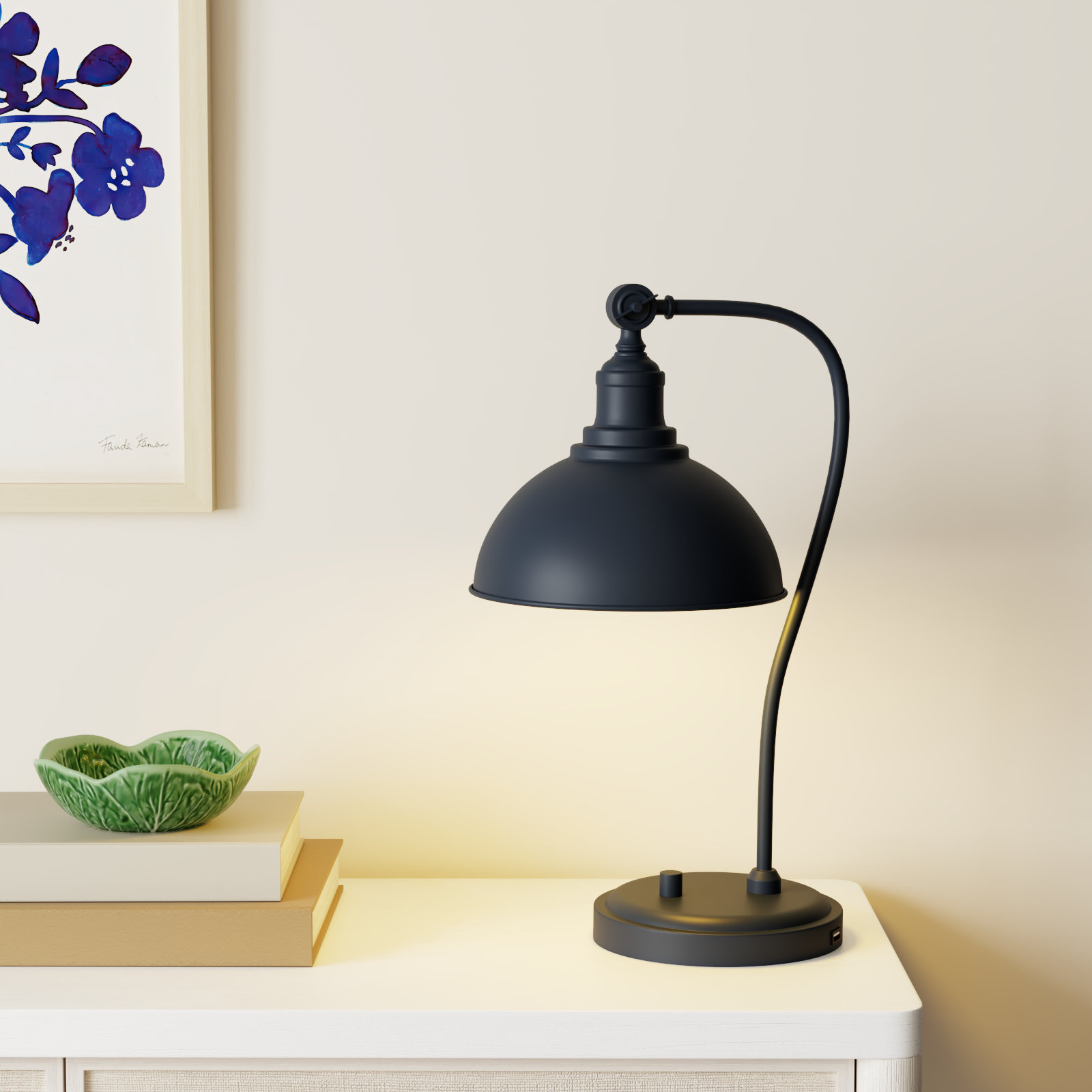 Petal Metal USB Desk Lamp