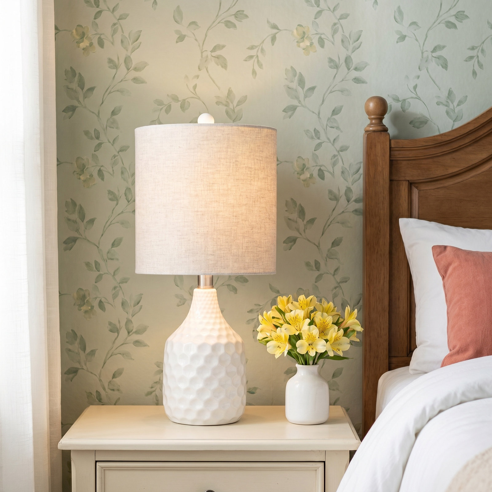 Della Ceramic Table Lamp, Ivory