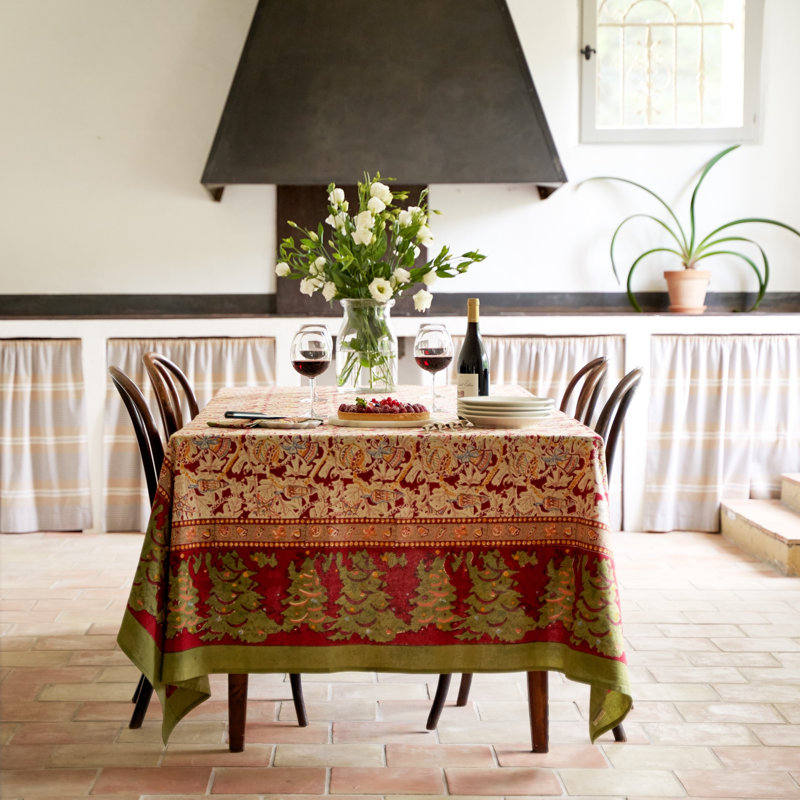 Noel Handmade Floral Tablecloth, 128" x 71"
