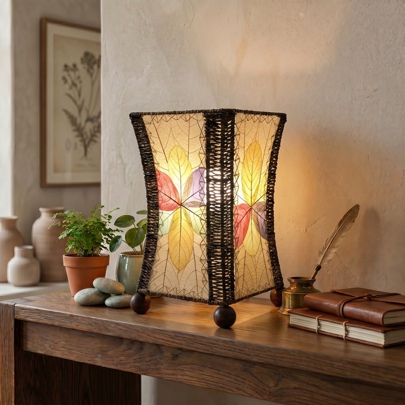 Deaux Novelty Lamp