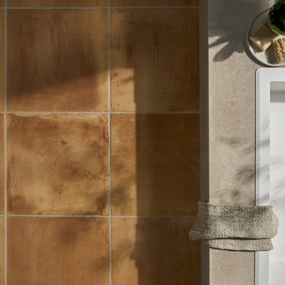 Terre cuite Solara 17,71 po X 17,71 po Carreau de plancher et de mur en porcelaine matte (10,89 pieds carrés / caisse)