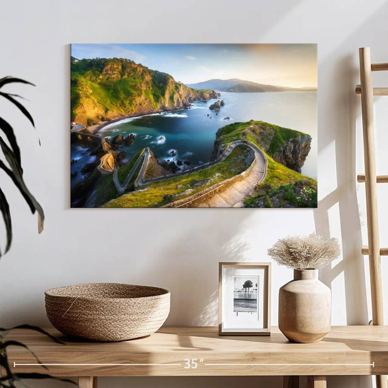 Alvord Gaztelugatxe Stairs, H 16 po x l 24 po