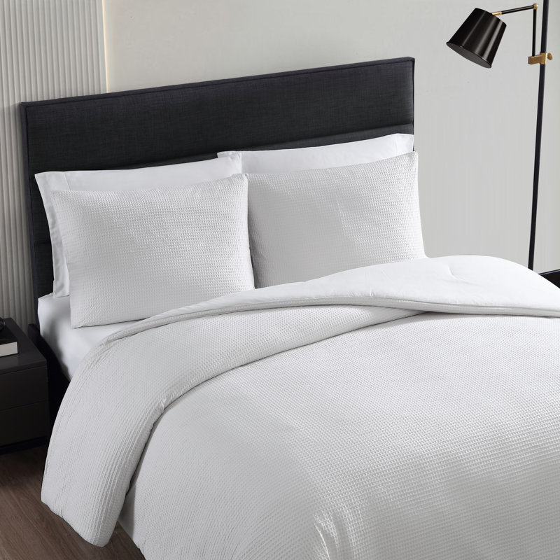 Waffle Pique Standard Cotton Reversible 3 Piece Comforter Set, Black, King Comforter + 2 King Shams