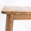 Table de salle à manger en bois d'acacia avec finition en teck, durable et spacieuse pour les rassemblements de patio