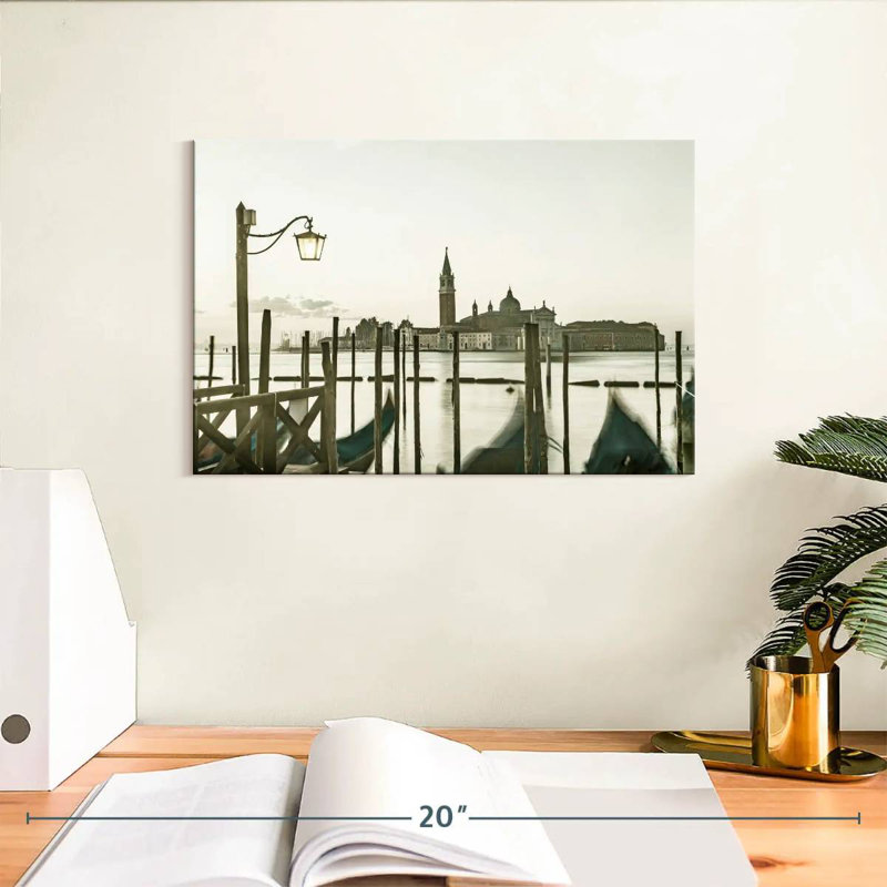 Ravi Venice Gondolas Morning View, H 8 po x l 12 po