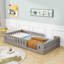 Lit simple en bois avec garde-corps-798327389