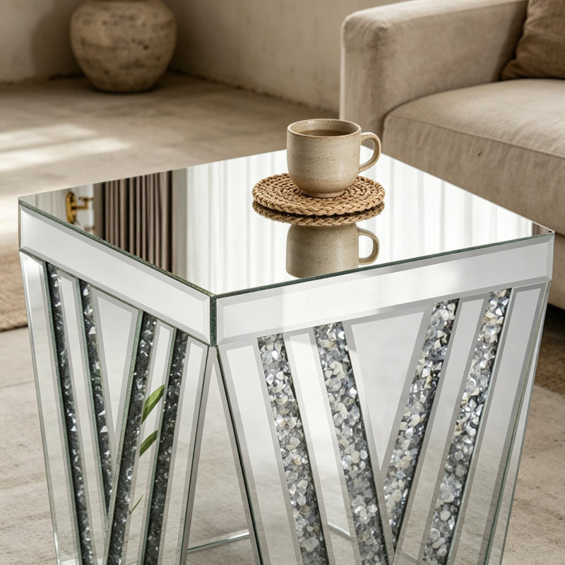 Table de bout en miroir argentée avec incrustation de cristal, petite table d'appoint pour le salon, la chambre à coucher ou le coin, table basse Glam, surface de miroir facile à nettoyer
